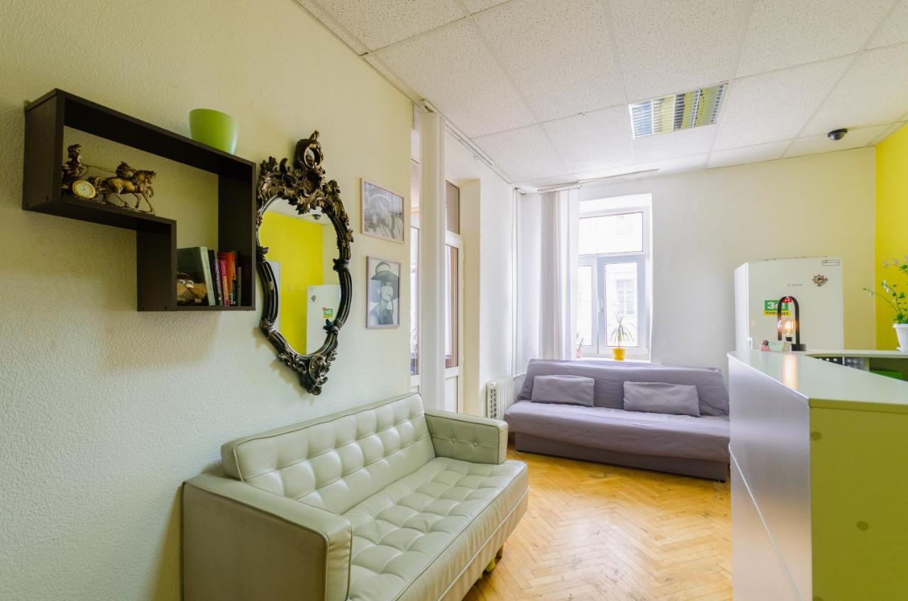 Sun City Hostel Kiev Extérieur photo
